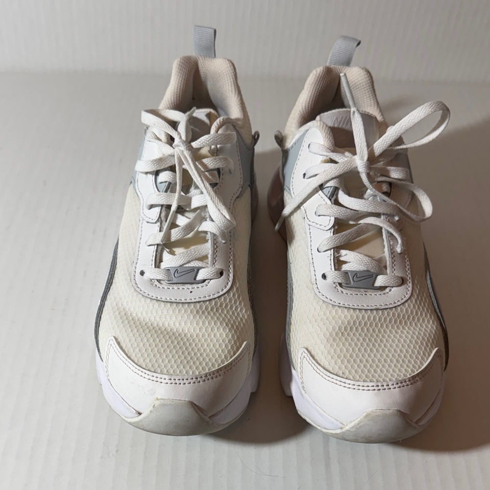 Nike Cream and White Women's Sneakers - Picture 1 of 5